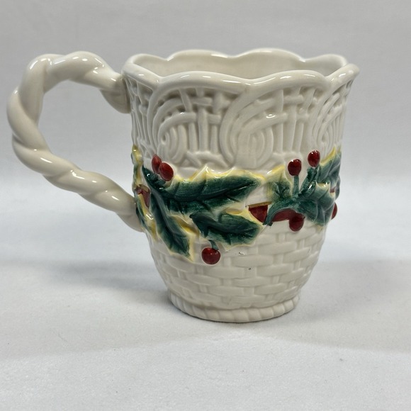 Fitz and Floyd Essentials Christmas Holiday Wreath Mug Set Of 4 - Picture 12 of 16